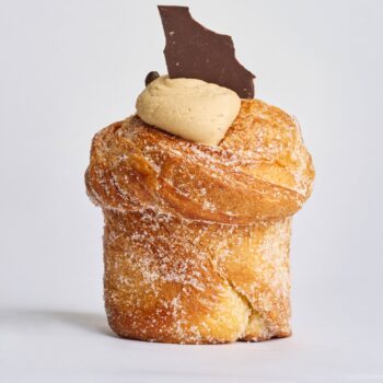 Laminated Cruffin – Café & Gold Chocolate